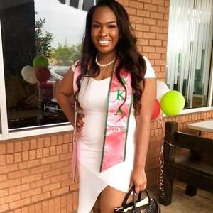 Meet your Posher, Destiny